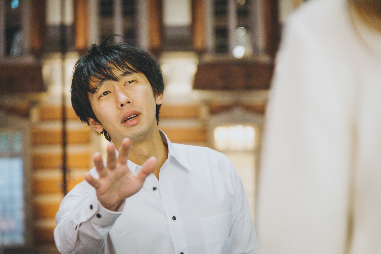 「ちょっと待ってちょっと待ってお姉さん」と追いかけるナンパ師