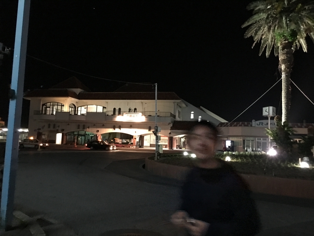 深夜の館山駅