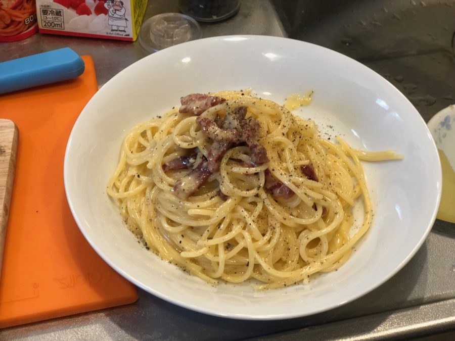 完成したカルボナーラ