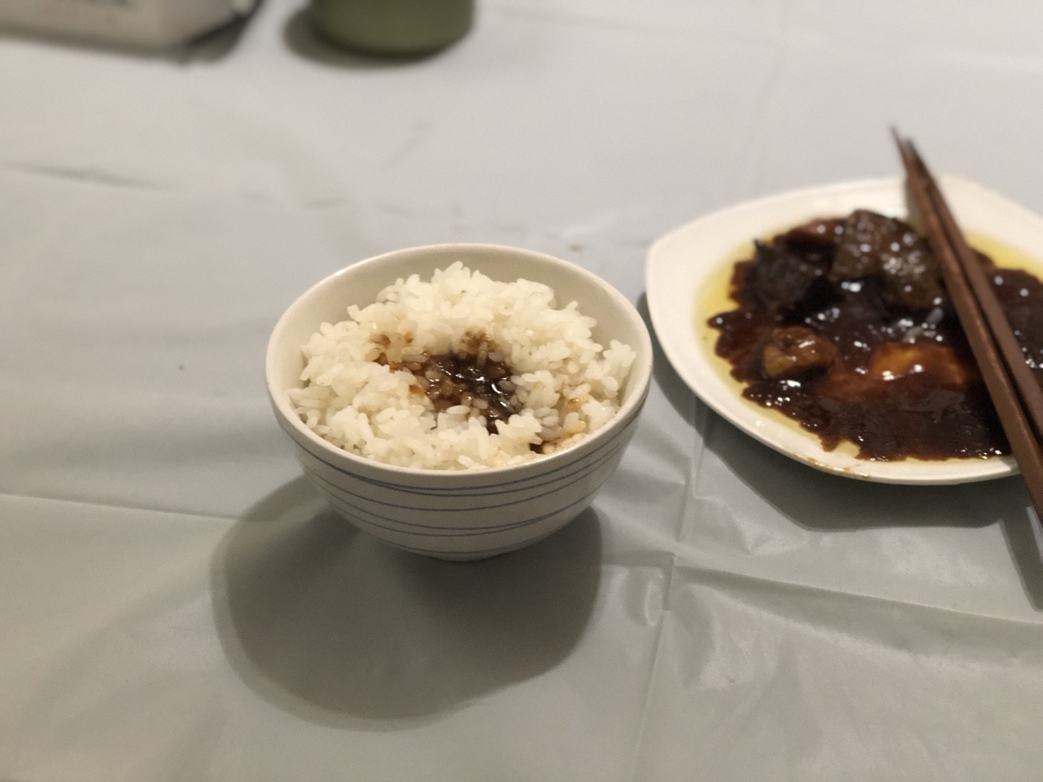 ご飯と缶つまレストラン 牛肉の赤ワイン煮
