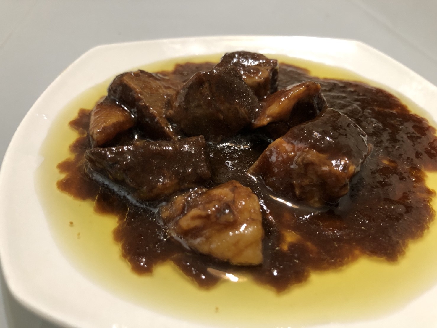 缶つまレストラン 牛肉の赤ワイン煮 接写