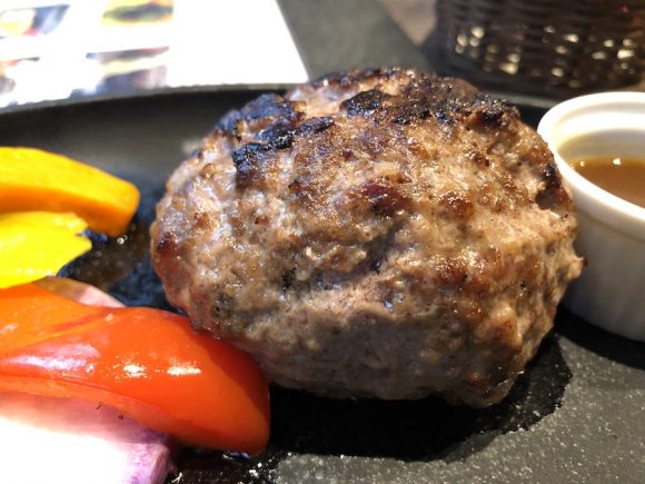 長期熟成黒毛和牛ハンバーグ アップ